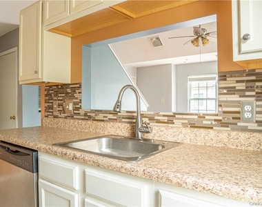 119 Ruth Court - Photo Thumbnail 4