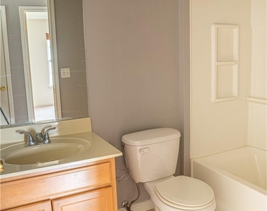 119 Ruth Court - Photo Thumbnail 10