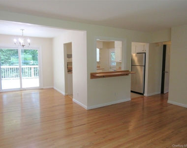 14 Piney Point Avenue - Photo Thumbnail 4