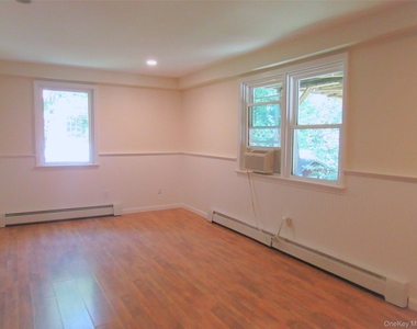 14 Piney Point Avenue - Photo Thumbnail 23