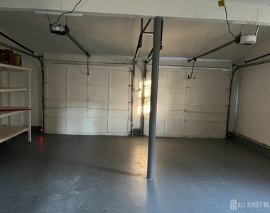 66 Netherwood Circle - Photo Thumbnail 10