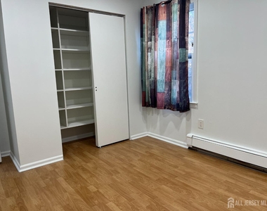 66 Netherwood Circle - Photo Thumbnail 16