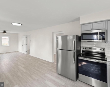 2141 Valley Avenue - Photo Thumbnail 6