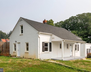 2141 Valley Avenue - Photo Thumbnail 2