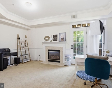 4123 Cressida Place - Photo Thumbnail 2