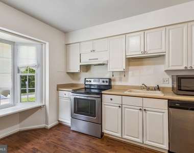 3488 Condor Lane - Photo Thumbnail 4
