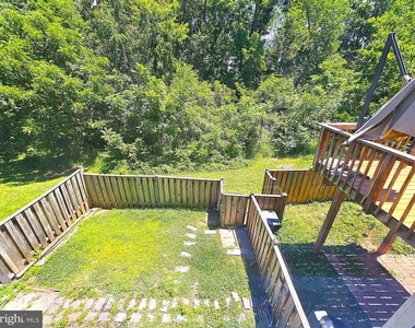 7339 Rokeby Drive - Photo Thumbnail 3