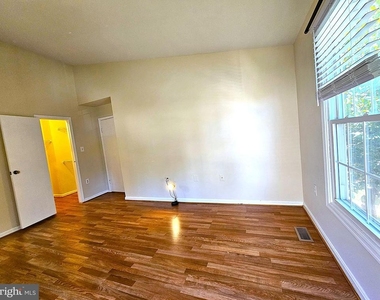 7339 Rokeby Drive - Photo Thumbnail 20