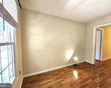 7339 Rokeby Drive - Photo Thumbnail 16