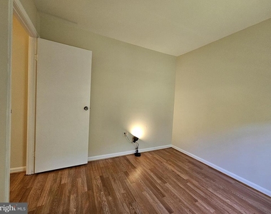 7339 Rokeby Drive - Photo Thumbnail 12