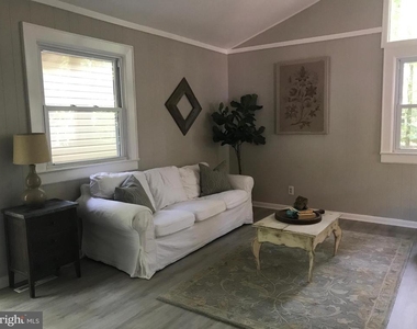 110 Edgehill Drive - Photo Thumbnail 4
