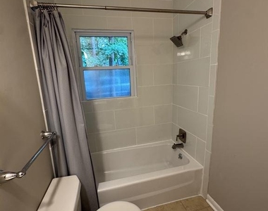 110 Edgehill Drive - Photo Thumbnail 9
