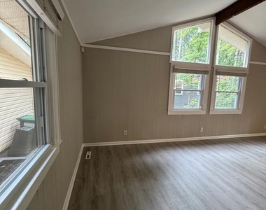 110 Edgehill Drive - Photo Thumbnail 32
