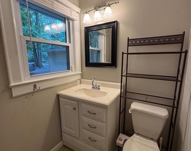 110 Edgehill Drive - Photo Thumbnail 15