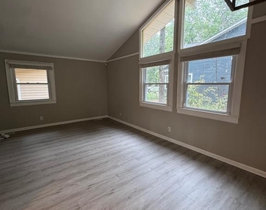 110 Edgehill Drive - Photo Thumbnail 23