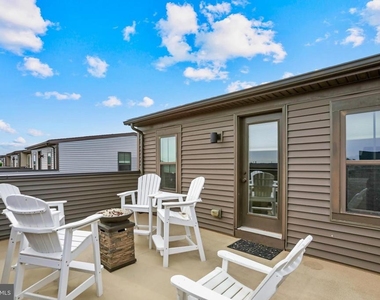 22315 Tees Terrace - Photo Thumbnail 40