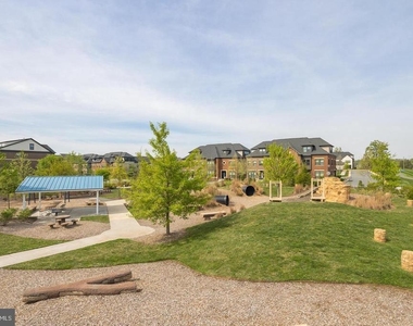 22315 Tees Terrace - Photo Thumbnail 50