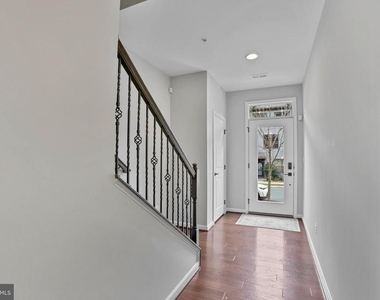 22315 Tees Terrace - Photo Thumbnail 6