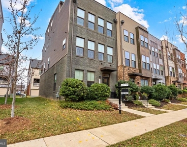 22315 Tees Terrace - Photo Thumbnail 5