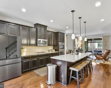 22315 Tees Terrace - Photo Thumbnail 16
