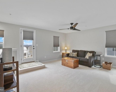 22315 Tees Terrace - Photo Thumbnail 35