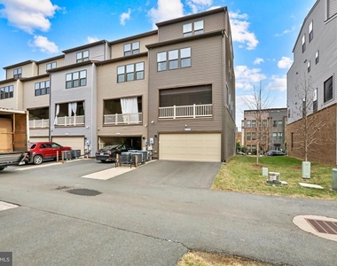 22315 Tees Terrace - Photo Thumbnail 41