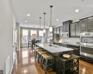 22315 Tees Terrace - Photo Thumbnail 15