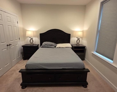 4118 Elmwood Street - Photo Thumbnail 1