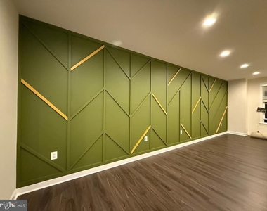 4118 Elmwood Street - Photo Thumbnail 5
