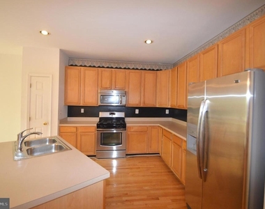 4209 Trumbo Court - Photo Thumbnail 9