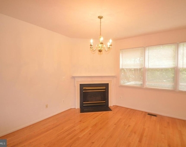 4209 Trumbo Court - Photo Thumbnail 15