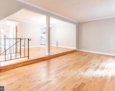 8020 Bethelen Woods Lane - Photo Thumbnail 5