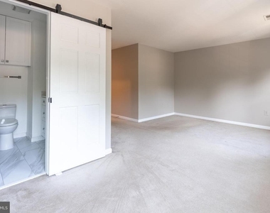 8020 Bethelen Woods Lane - Photo Thumbnail 9