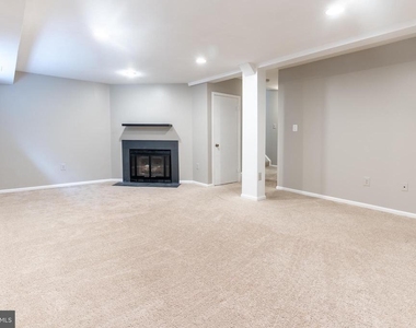 8020 Bethelen Woods Lane - Photo Thumbnail 27