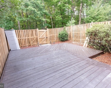 8020 Bethelen Woods Lane - Photo Thumbnail 34