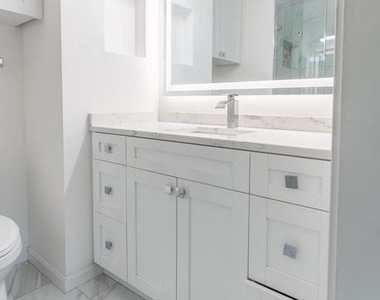 8020 Bethelen Woods Lane - Photo Thumbnail 12