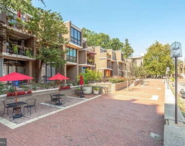 1526 Moorings Drive - Photo Thumbnail 27