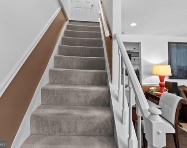 8113 Loving Forest Court - Photo Thumbnail 20