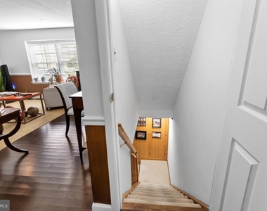 8113 Loving Forest Court - Photo Thumbnail 31