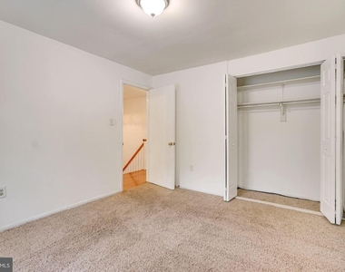 6060 Hollow Knoll Court - Photo Thumbnail 19