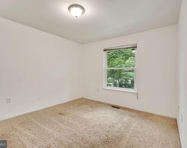 6060 Hollow Knoll Court - Photo Thumbnail 20