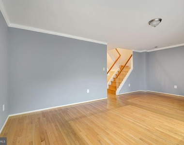 6060 Hollow Knoll Court - Photo Thumbnail 13