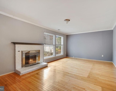 6060 Hollow Knoll Court - Photo Thumbnail 12