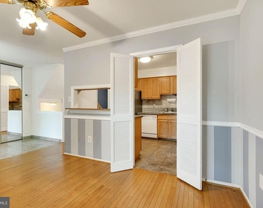 6060 Hollow Knoll Court - Photo Thumbnail 6