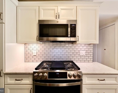 4917 Americana Drive - Photo Thumbnail 1