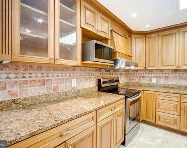 3909 Pineland Street - Photo Thumbnail 26