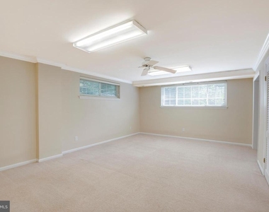 3909 Pineland Street - Photo Thumbnail 45
