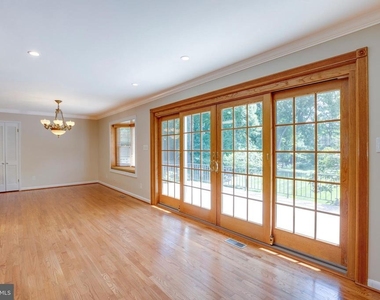 3909 Pineland Street - Photo Thumbnail 13
