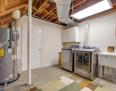 3909 Pineland Street - Photo Thumbnail 52