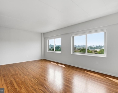 200 Locust Street Se - Photo Thumbnail 5